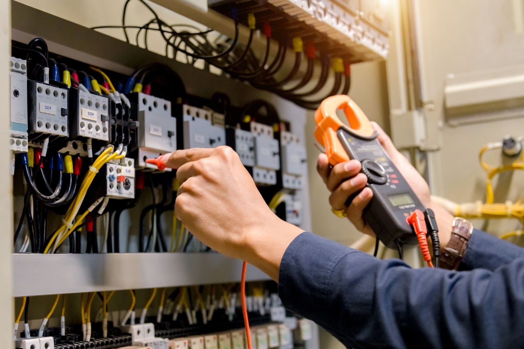 Impiantistica elettrica civile e industriale