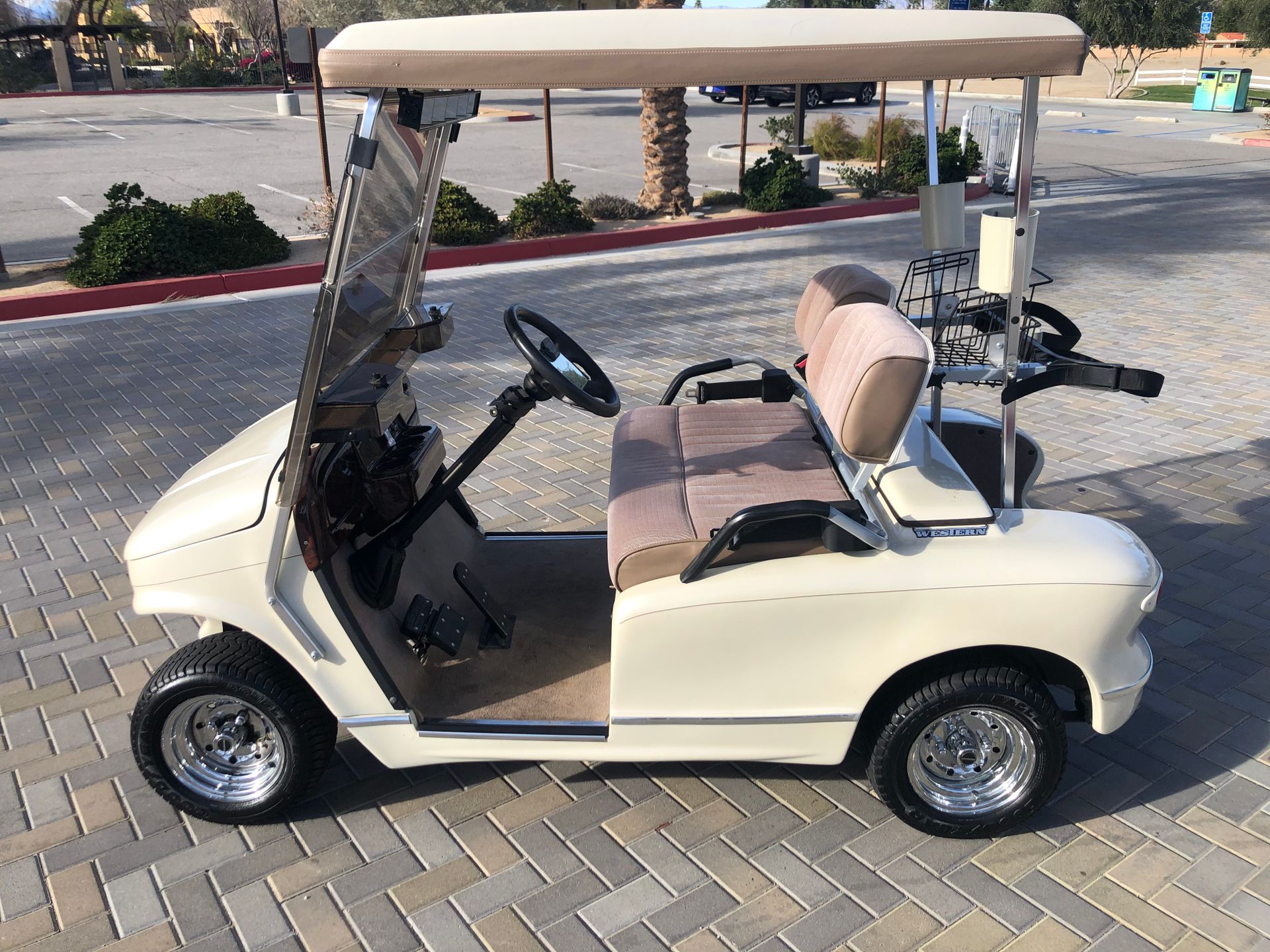 Closeout Golf Cars