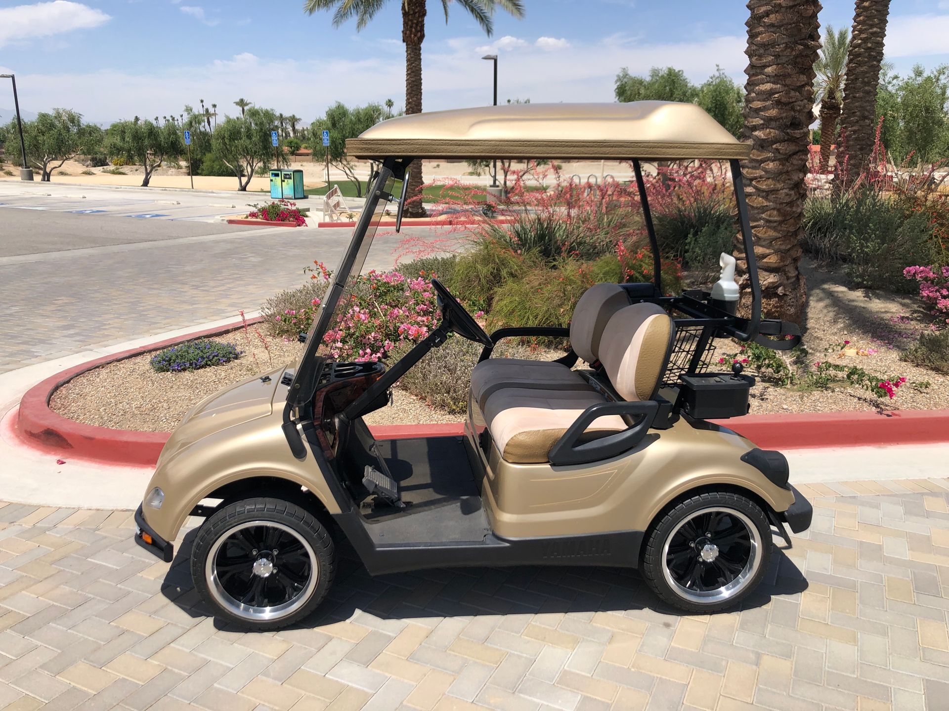 Closeout Golf Cars