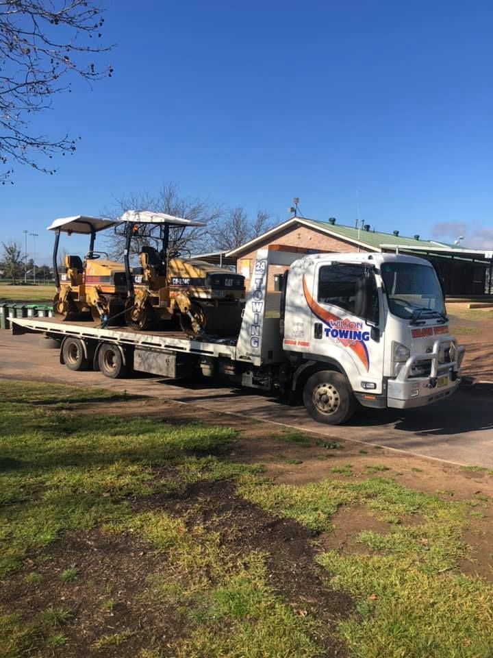 POV heavy industrial truck semi trailer flatbed  — Tow in Dubbo, NSW