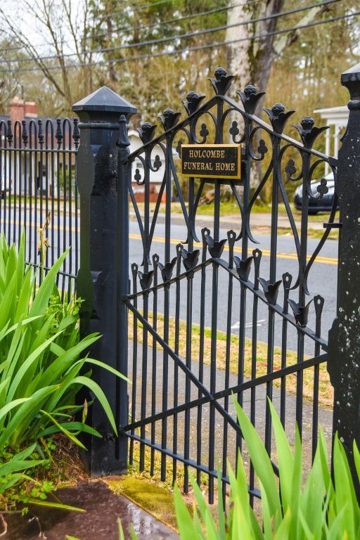 Holcomb Funeral Home, Inc