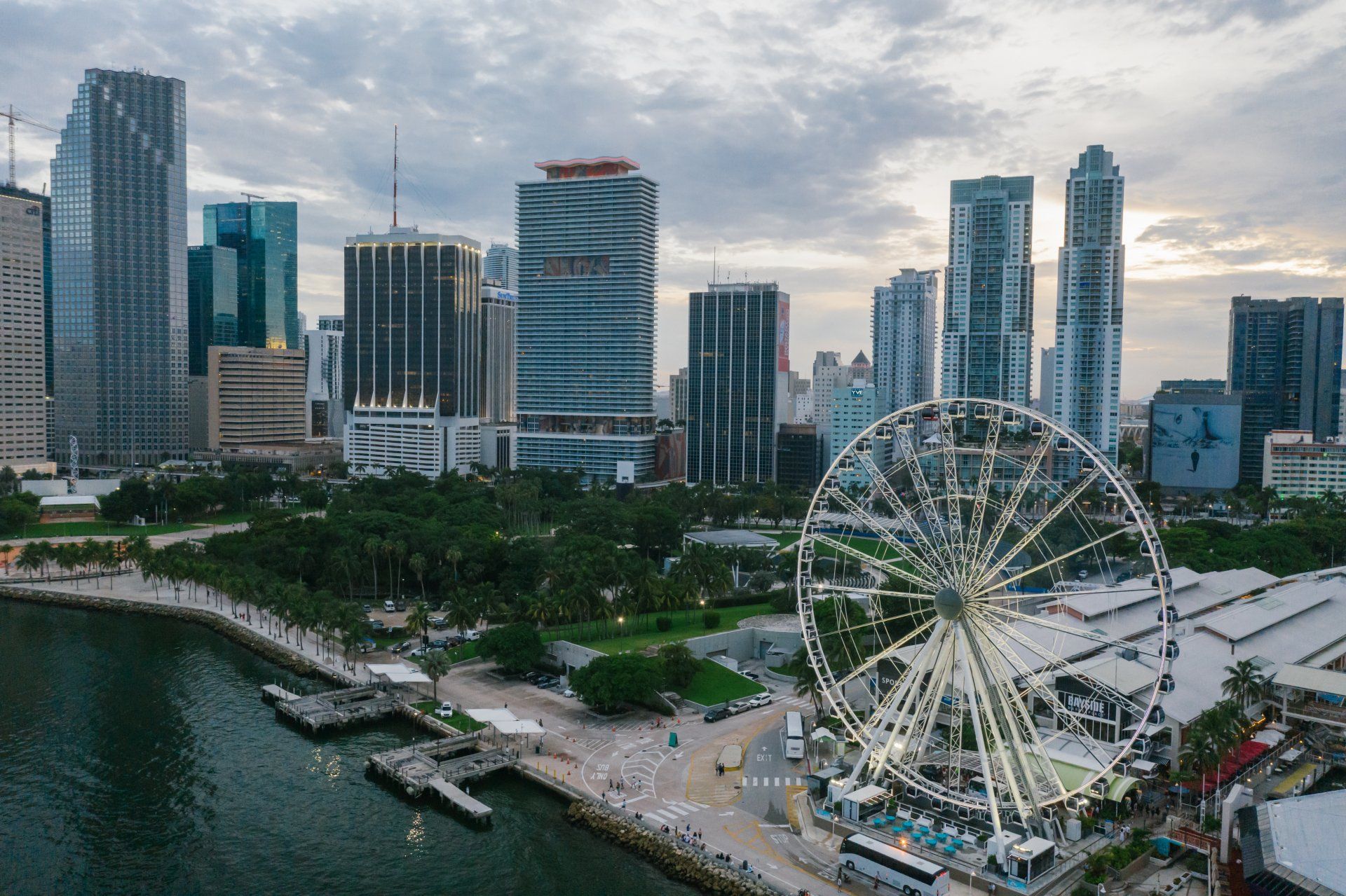 Picture of the Miami skyline with the ferris wheel.
