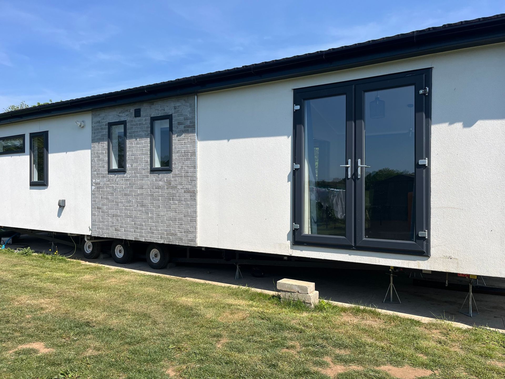 External view of the Tingdene Park Home for sale at Cotswold Grange Country Park