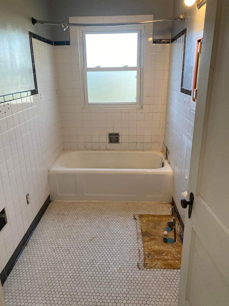 Before Tiles Installation On Bathroom — Mount Vernon, IL — Southern Illinois Tile & Carpet