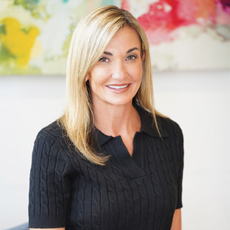 Dallas Therapist MIssy Overstreet Desaloms, LCSW, CPTT (C) | Bluffview Counseling Services