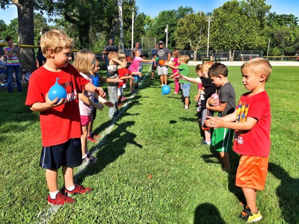 Sheldon Balloon Toss Contest-6