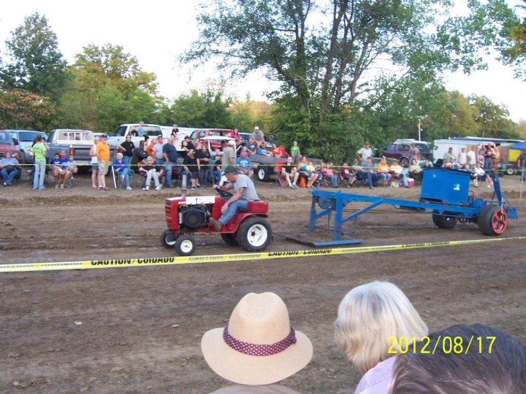 Sheldon Lawn Tractor Pull 3-40