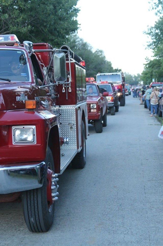 Sheldon Parade 3 firetruck-49