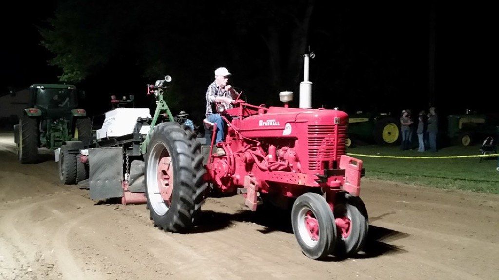 Sheldon Tractor Pull-92
