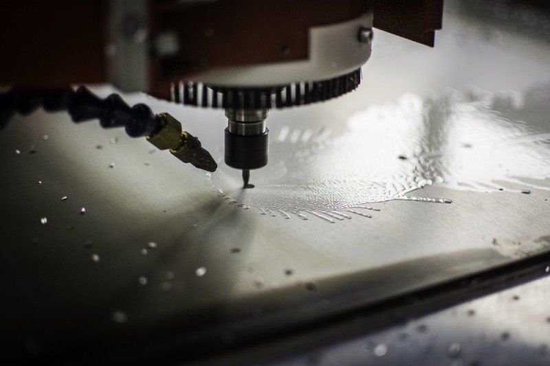 lavori di fresatura e incisione