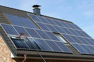 Residential Solar Panel Cleaning