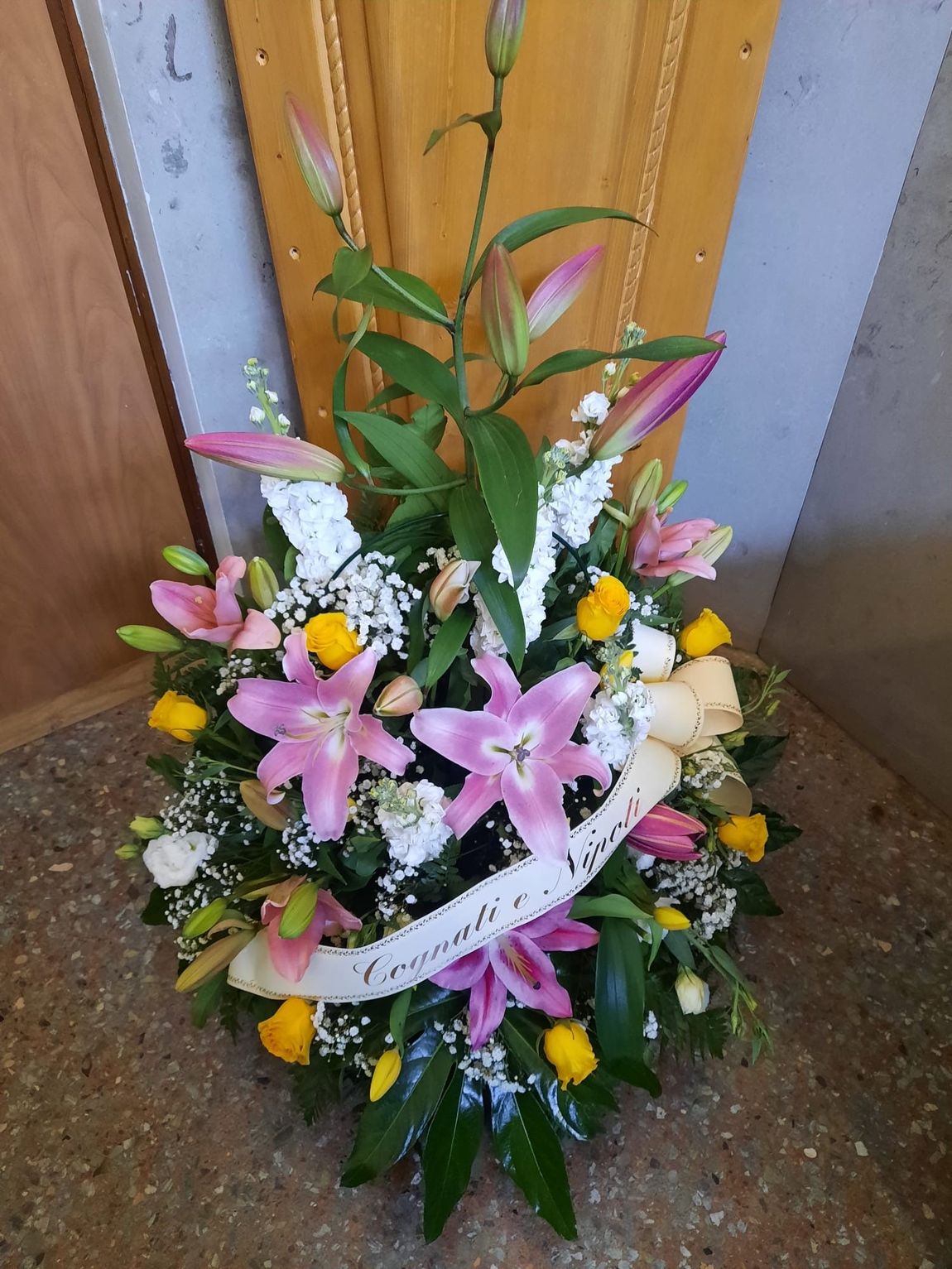 composizione floreale funebre Romano Rossi
