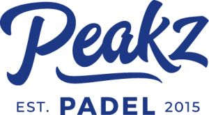 Een blauw en wit logo voor peakz padel 2015