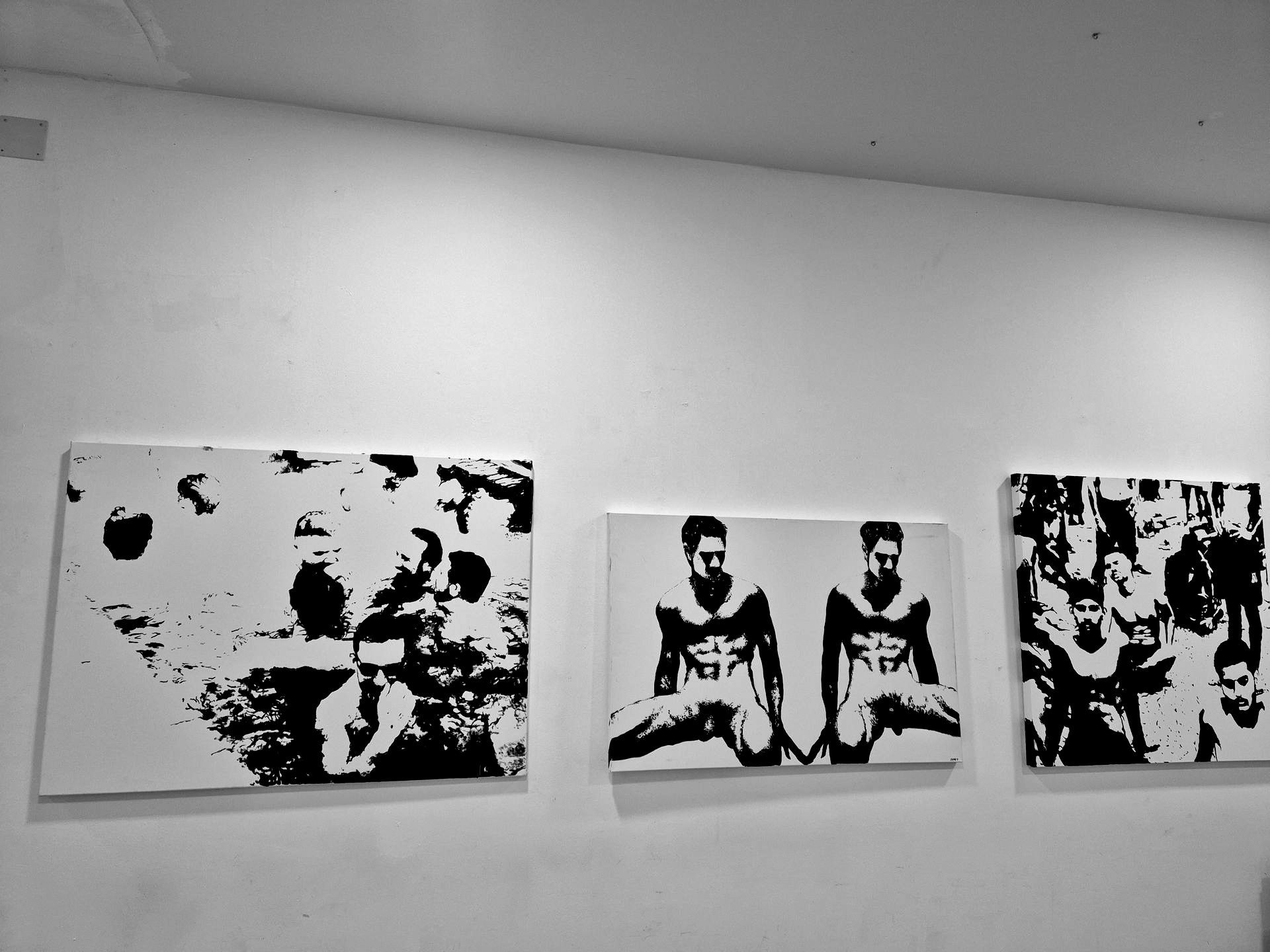 Art Gallery La Cabina with works by Garbade