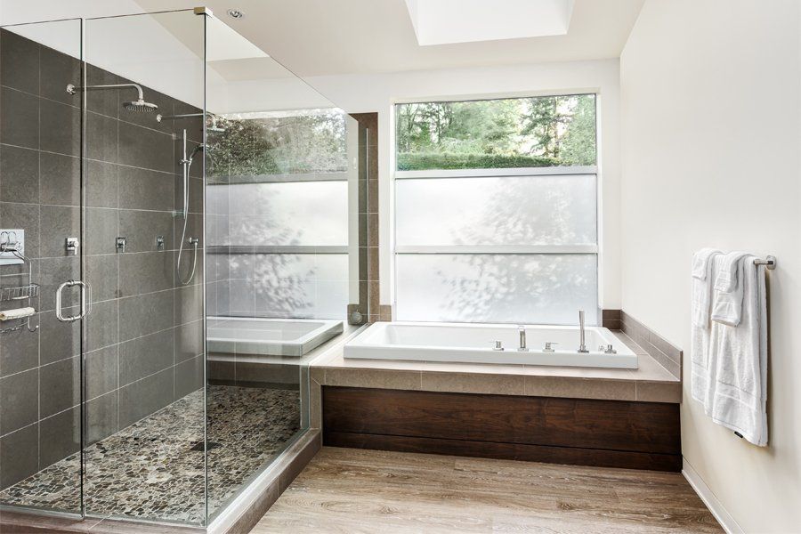 Fancy Master Bathroom — North Texas — DGranite