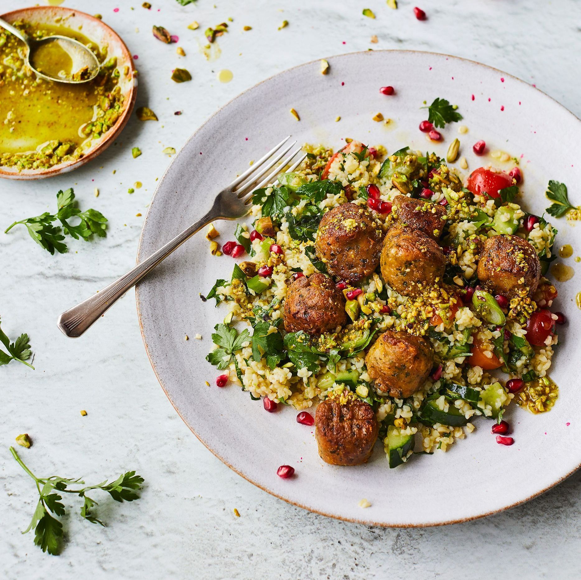 GoodLife - simple healthy vegetarian meals falafel and salad