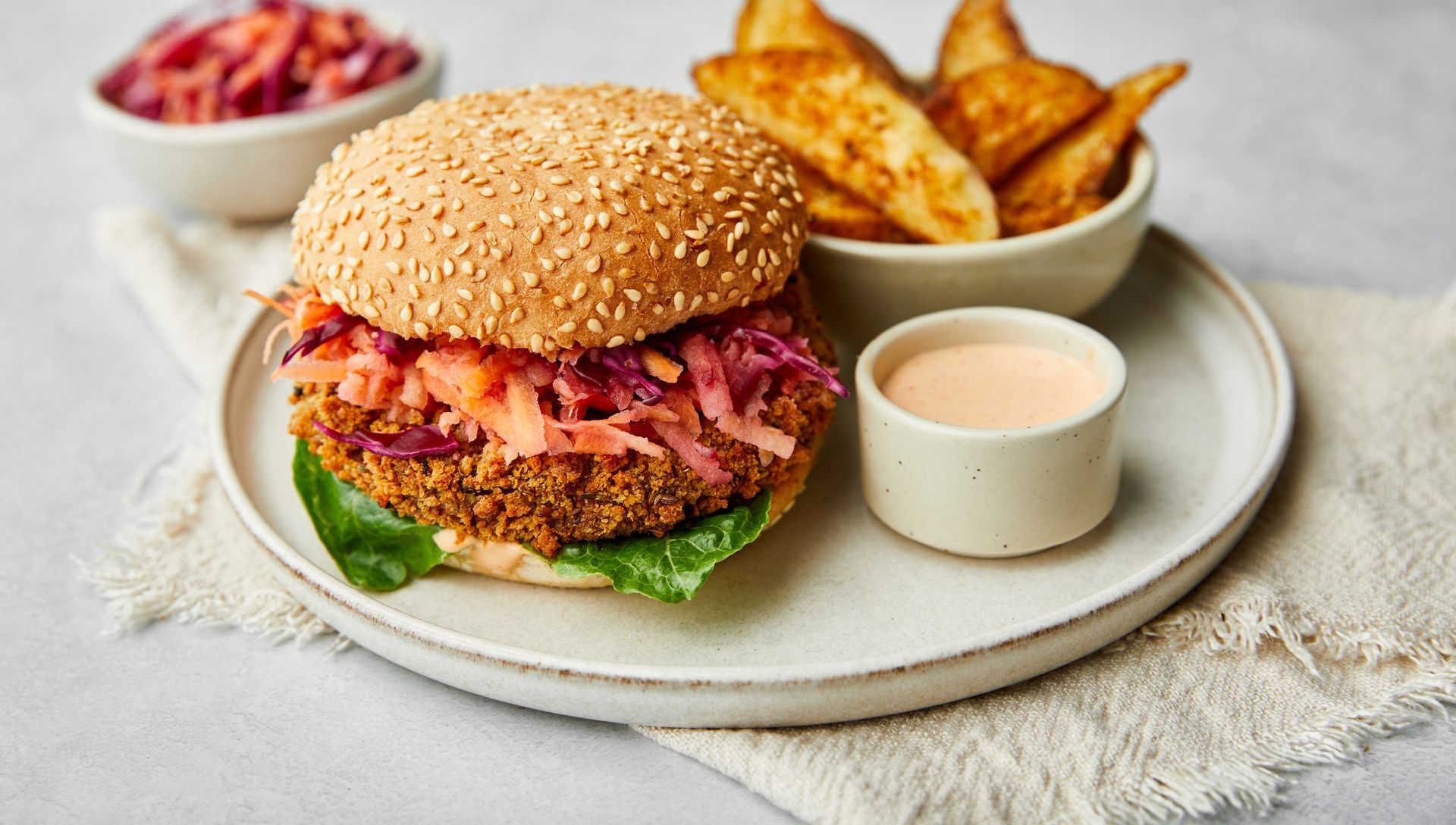 GoodLife ~ Tips on healthy eating beanburger