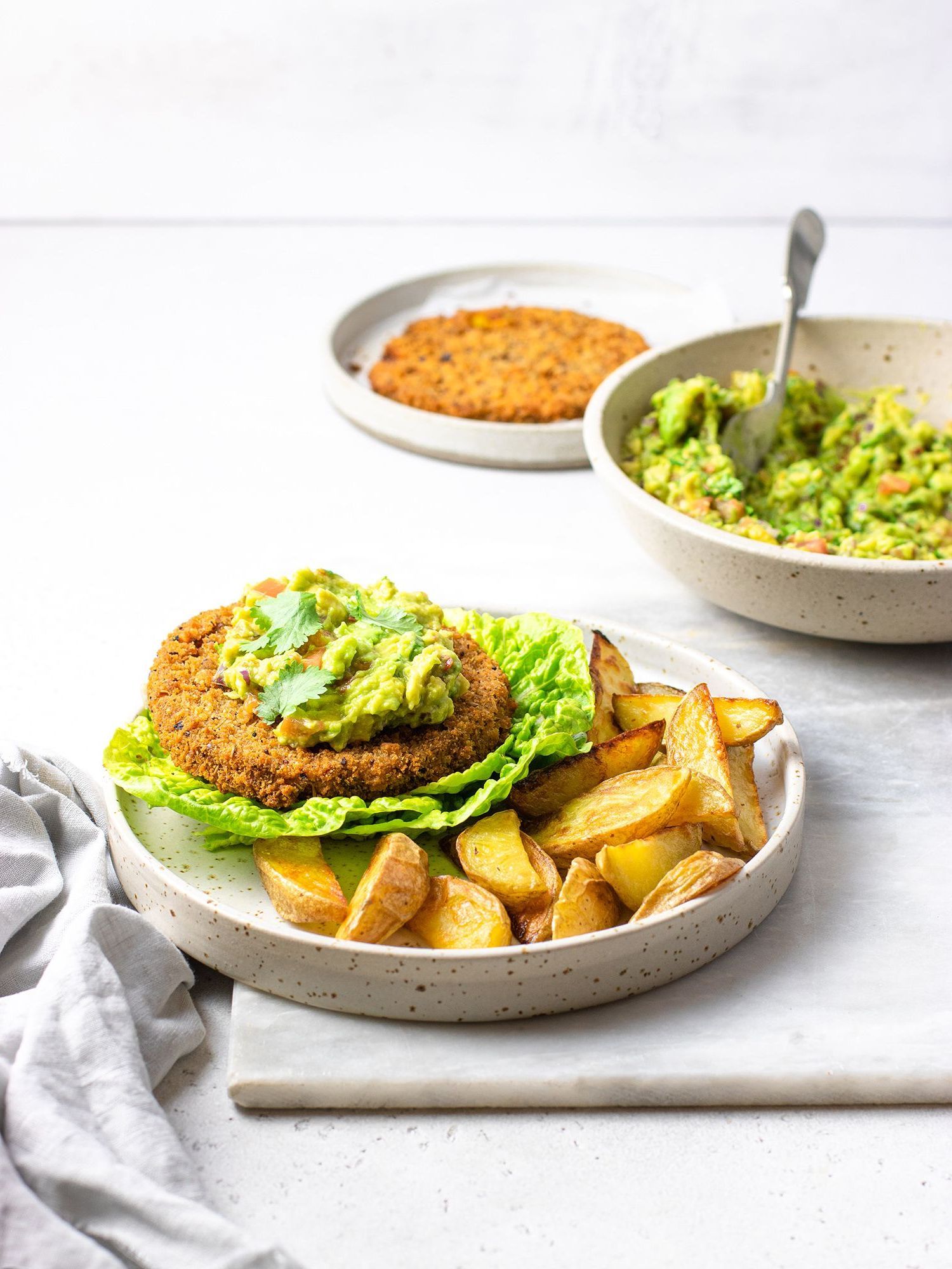 GoodLife - simple healthy vegetarian meals beanburger and guacamole