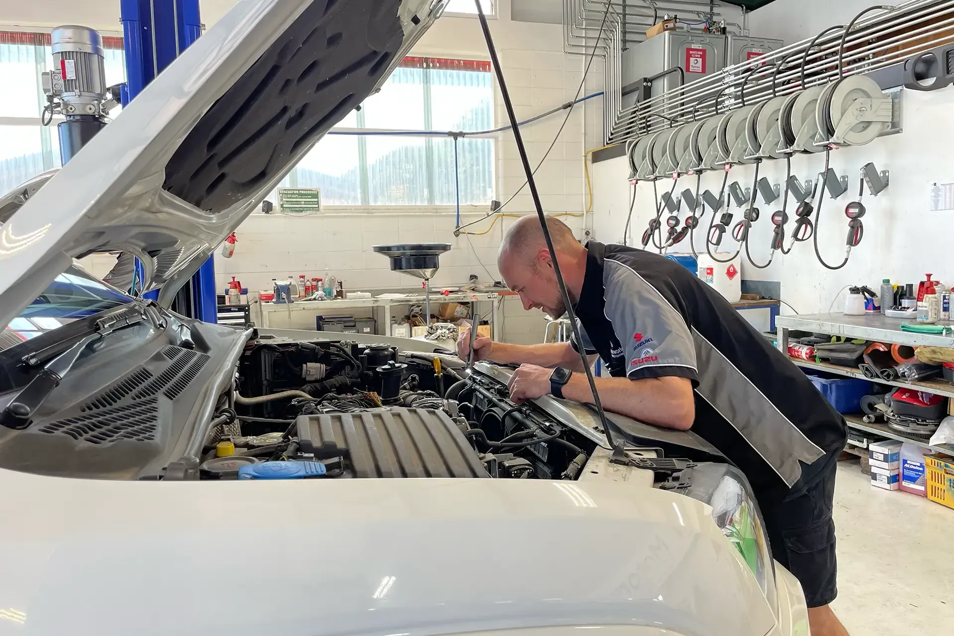 Motorworld - Vehicle Service Centre