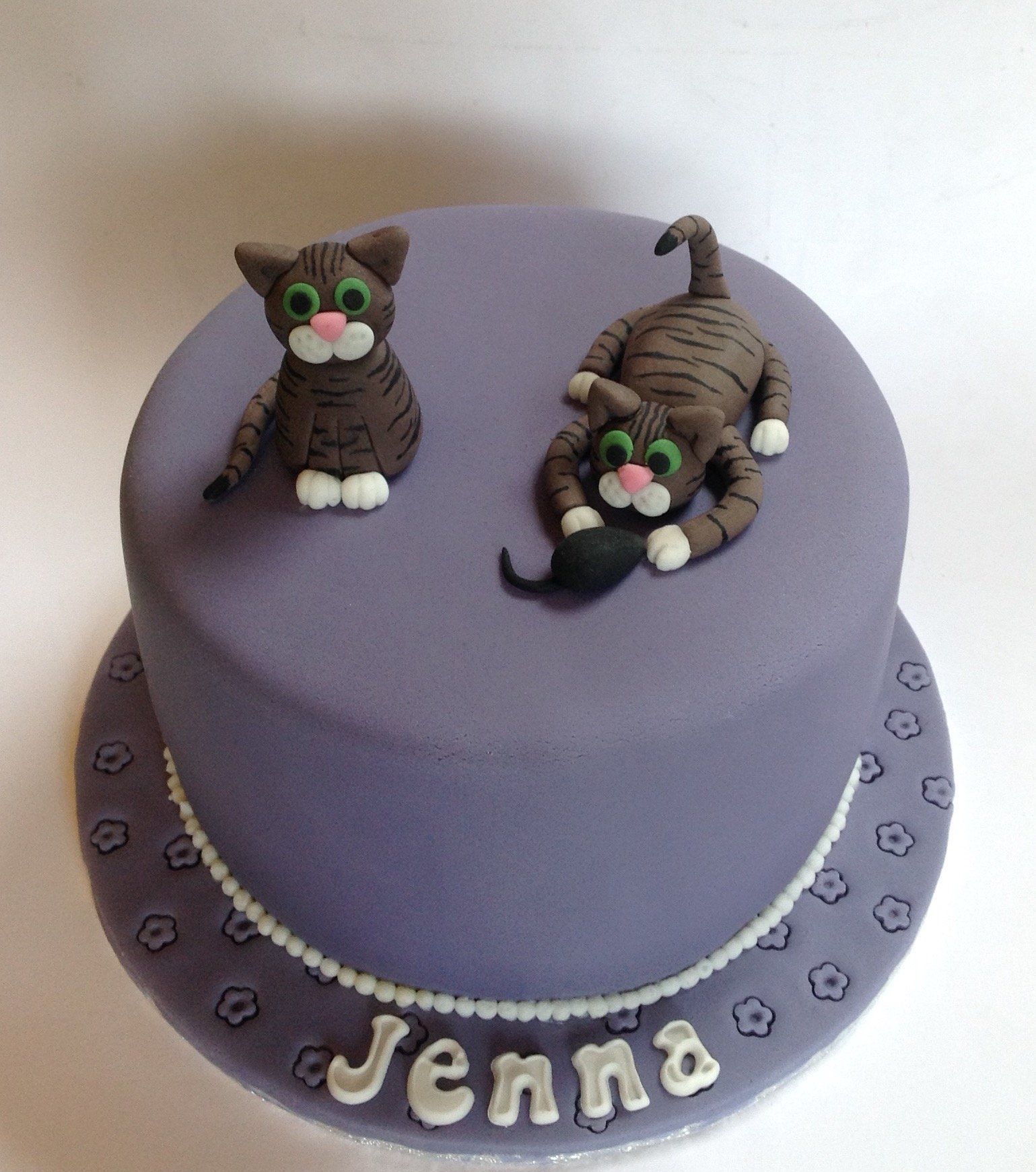 Fondant cake with pet cat figures created by A Cherry On Top, Isle of Wight.
