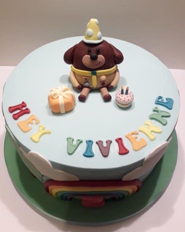 Cartoon fondant birthday cake created by A Cherry On Top, Isle of Wight.