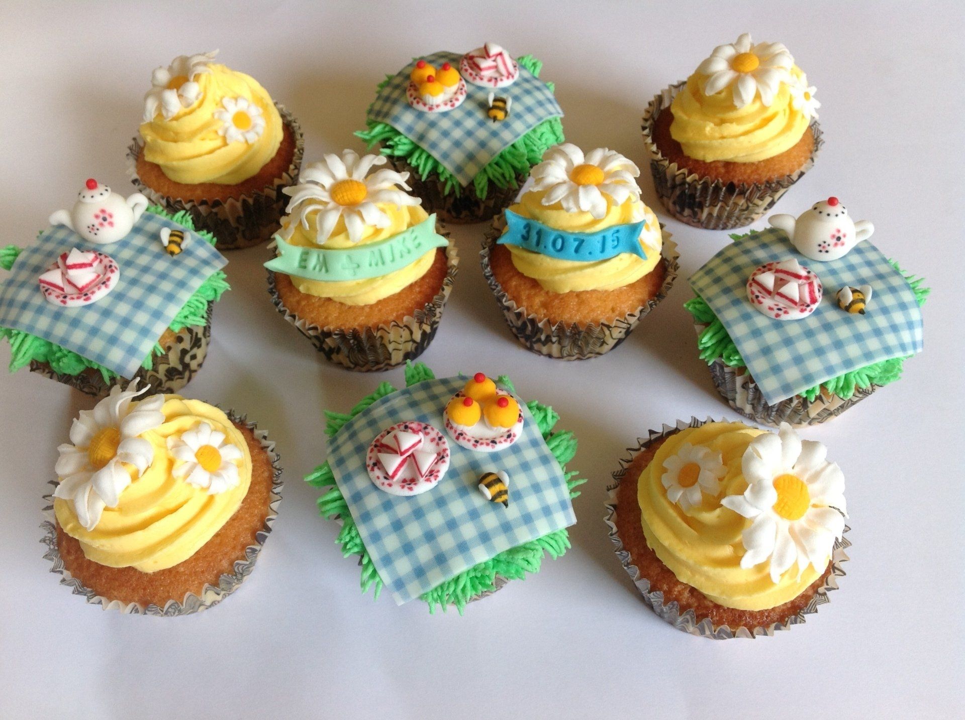 12 wedding picnic wedding cupcakes created by A Cherry On Top, Isle of Wight.