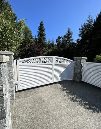 Custom+White+Powder+coated+automated+driveway+gate+by+Victoria+Custom+Gates