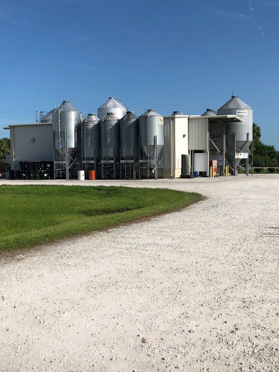 Custom Feed Mill and Delivery Okeechobee, FL Syfrett Feed Company, Inc