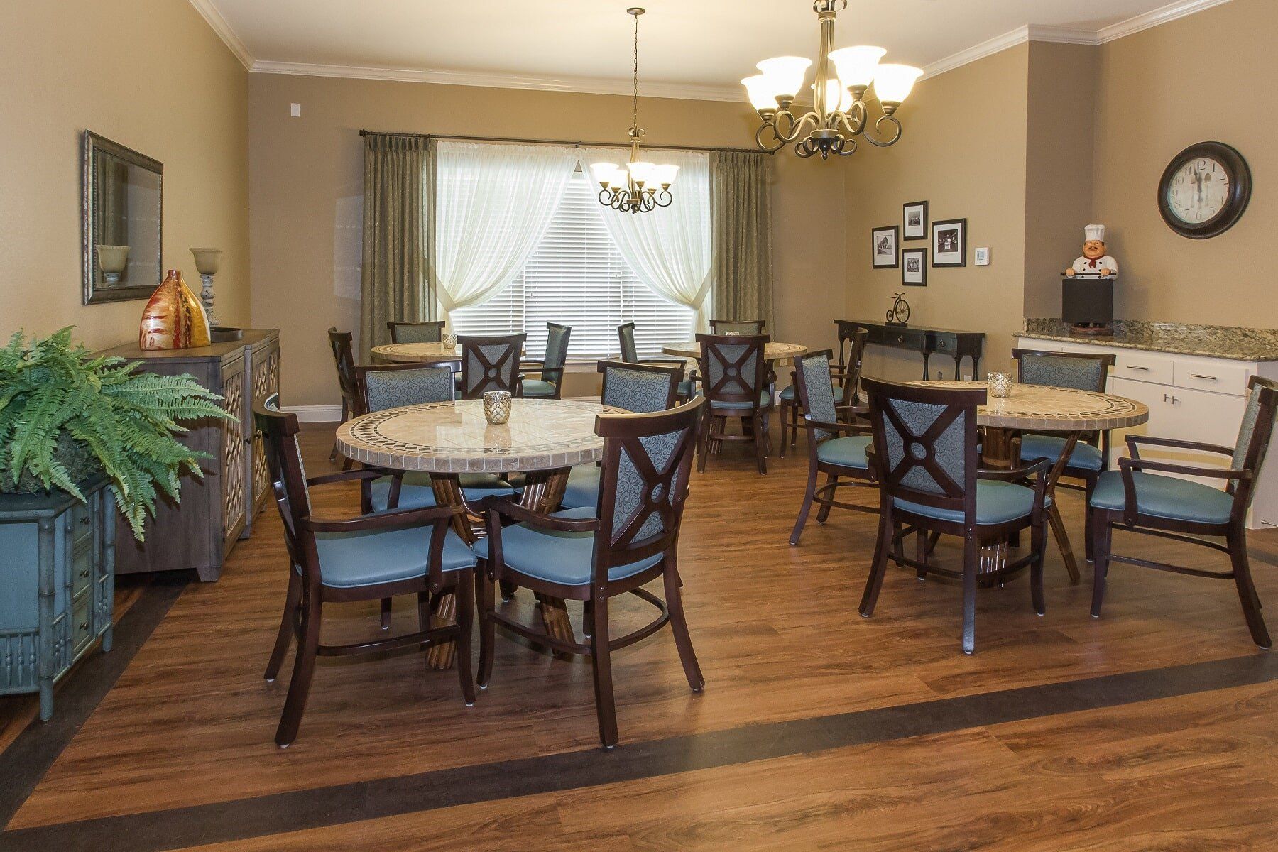 Dining Room — Retirement Living in Mansfield, Texas