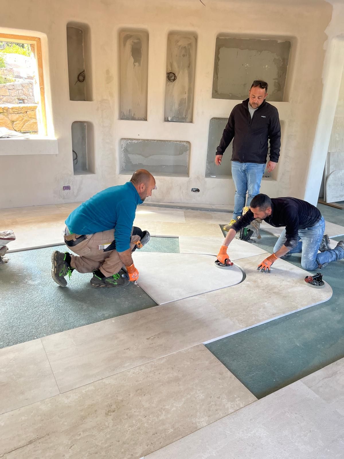 Rifacimento decorazioni interni