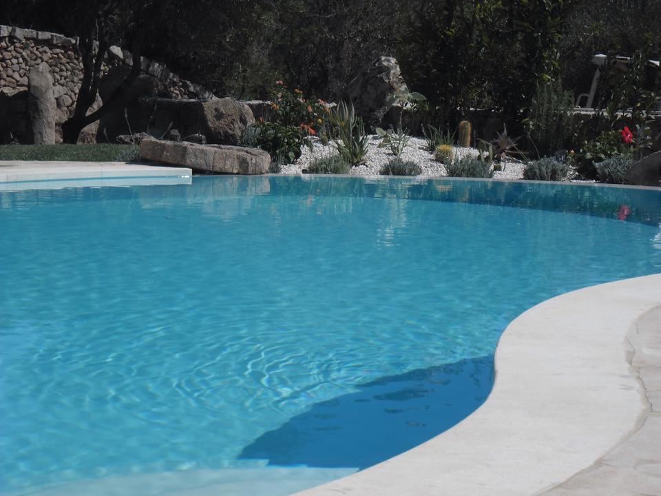 Piscina sagomata interrata