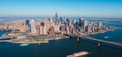 Which Airport Is Closest to Manhattan