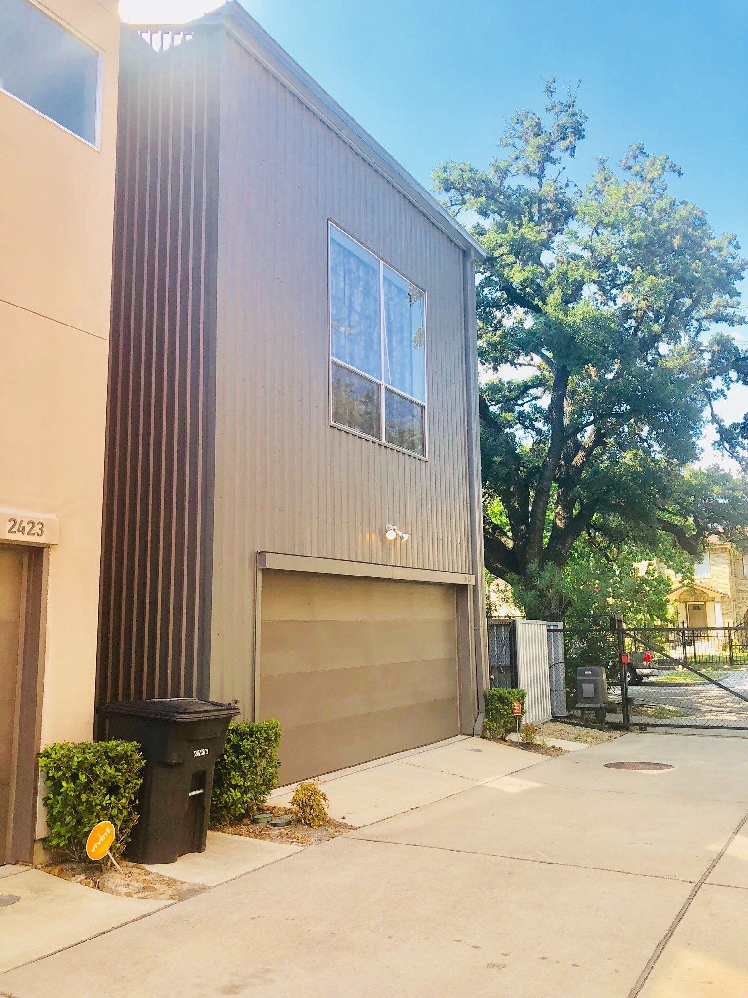 For Sale: Modern Townhome in Downtown Houston