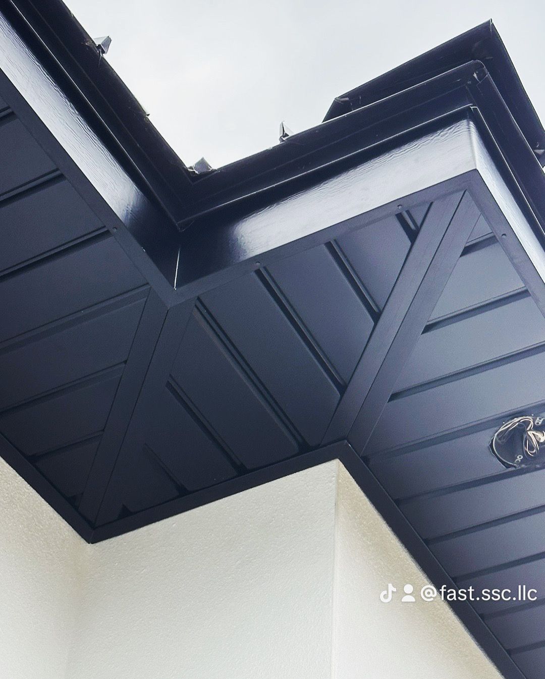 A picture of the ceiling of a building taken by fast sec llc