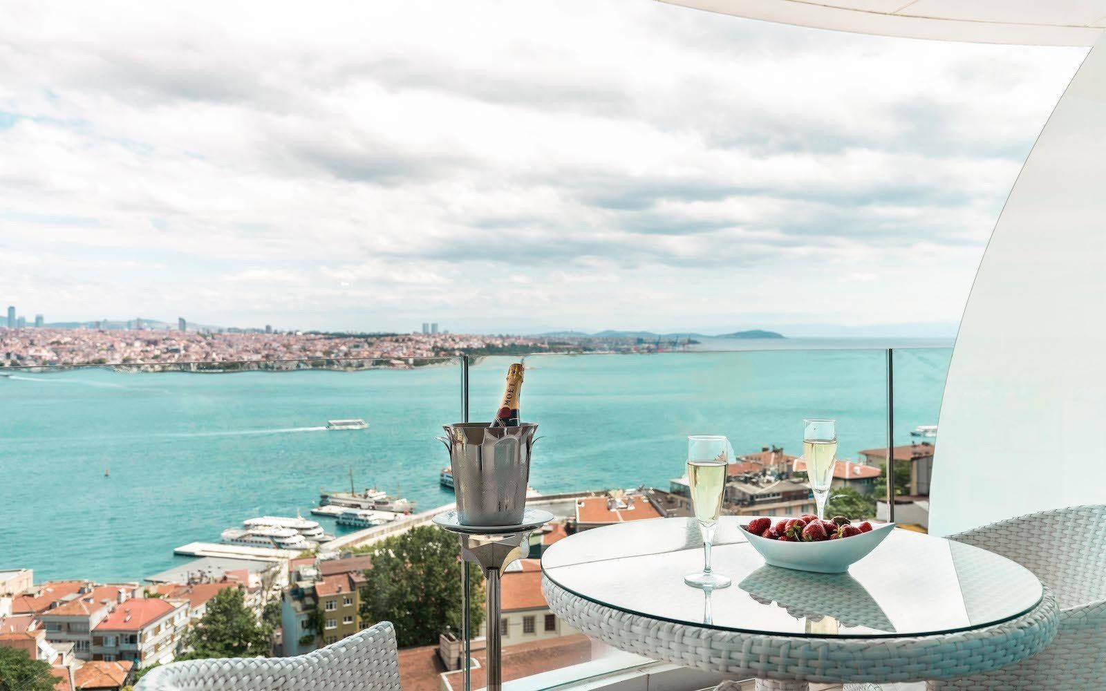 Opera Hotel Bosphorus, Deluxe Bosphorus View Room