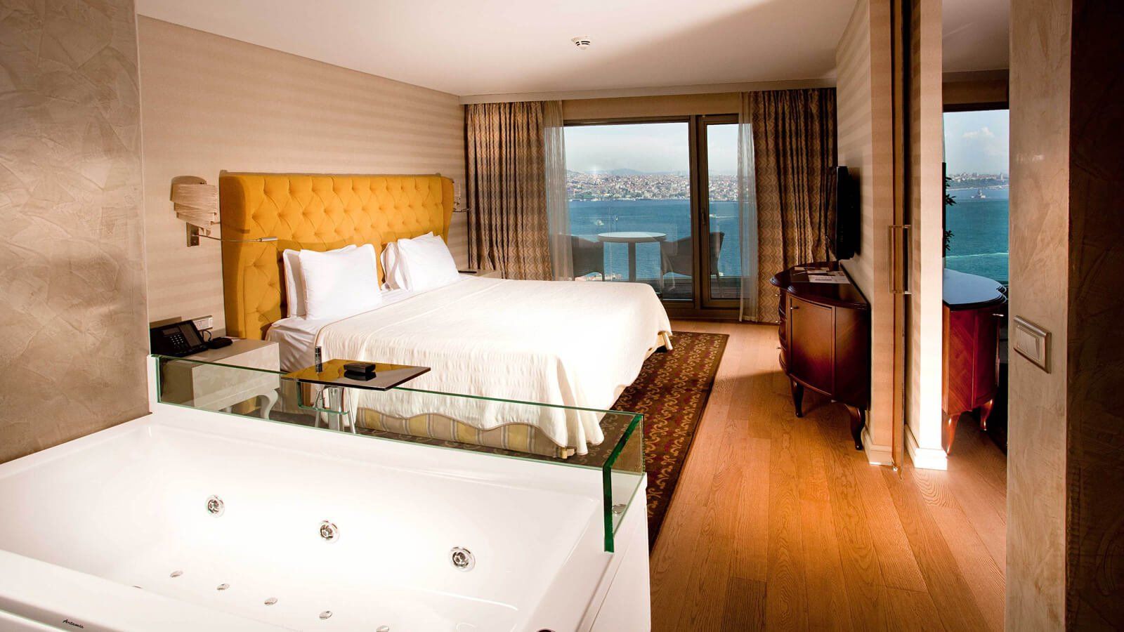 Opera Hotel Bosphorus , الغرف والأجنحة