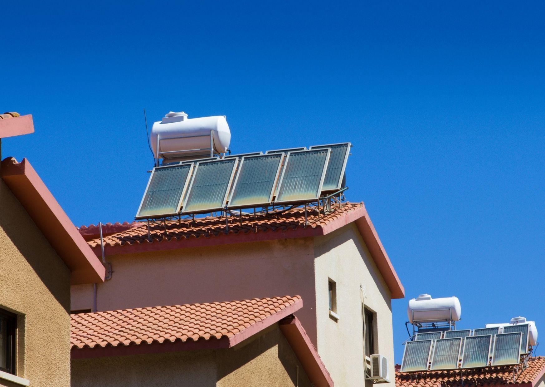 Backup storage;Solar systems grid;Inverters LED lights;Renewable;Renewable energy;Low energy lighting;Water heating solutions;Solar solutions;Photovoltaic PV systems;