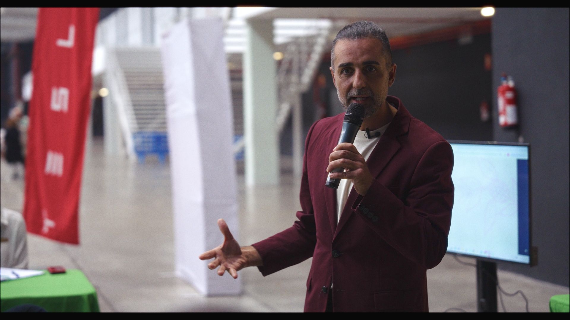 Xavi Iglesias en conferencia