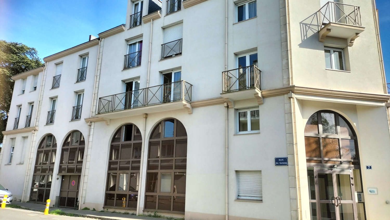 Appartement rue des écureuils entre square Marcel-Schwob et la cascade du Jardin extraordinaire