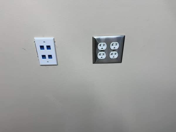 Wall Socket - Campbellsburg, IN - Twisted Electric