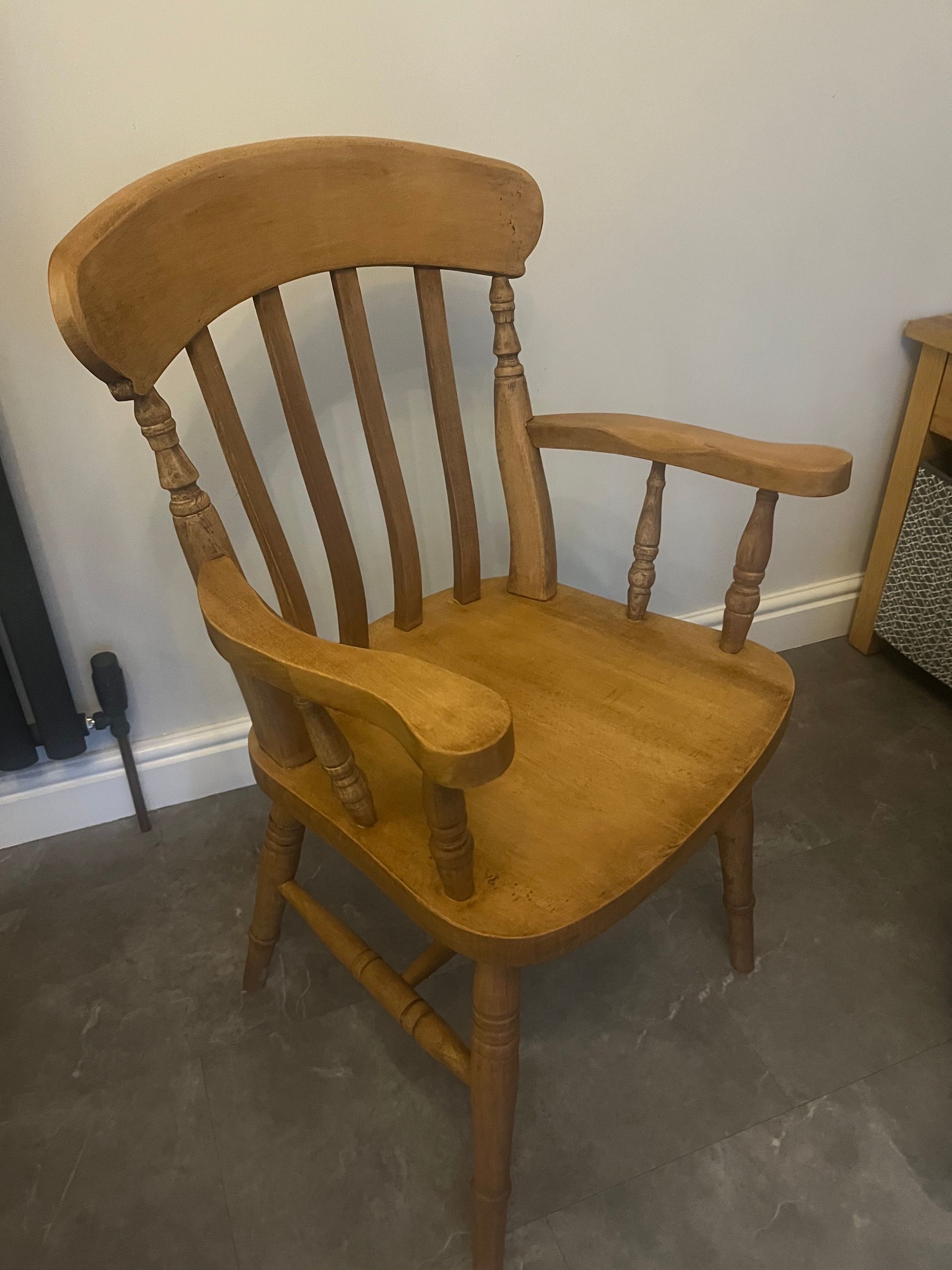 Oak finished slat farmhouse carver dining chair