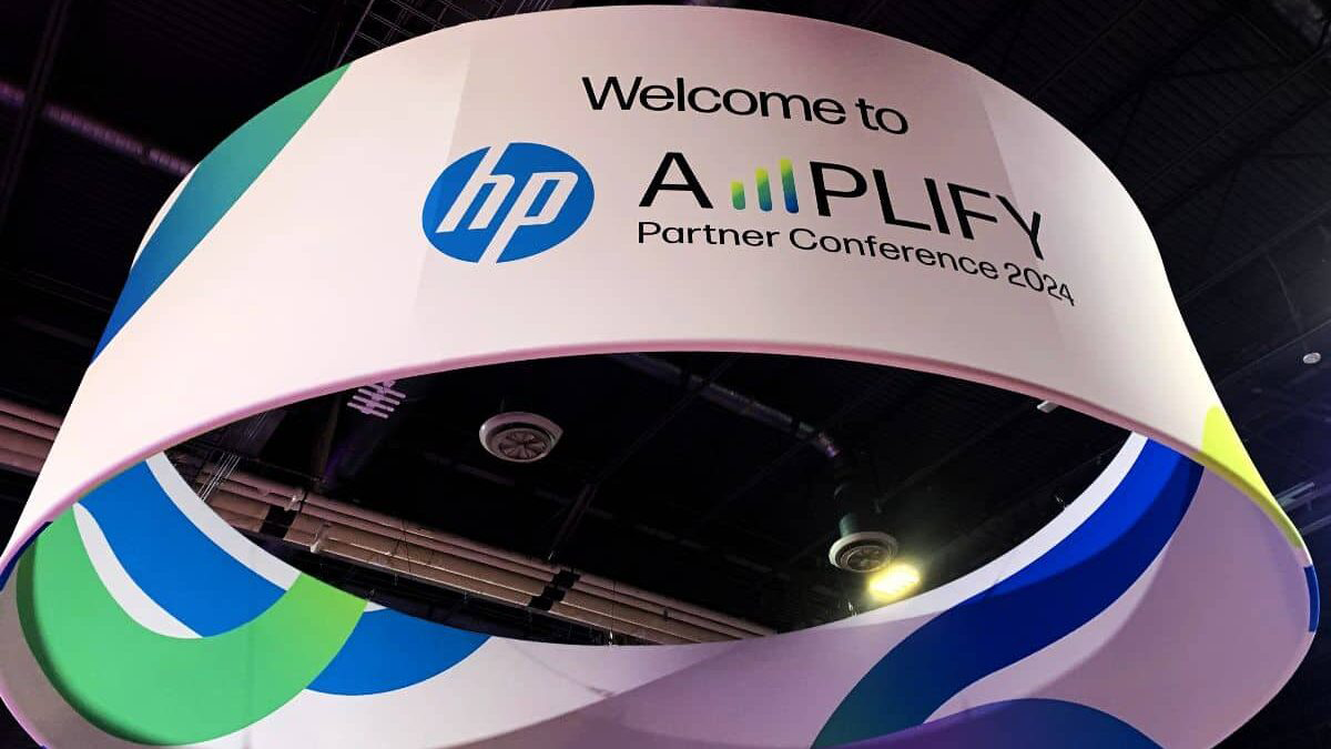 Smartstage provides rentable news, television, and camera platforms for media production teams.