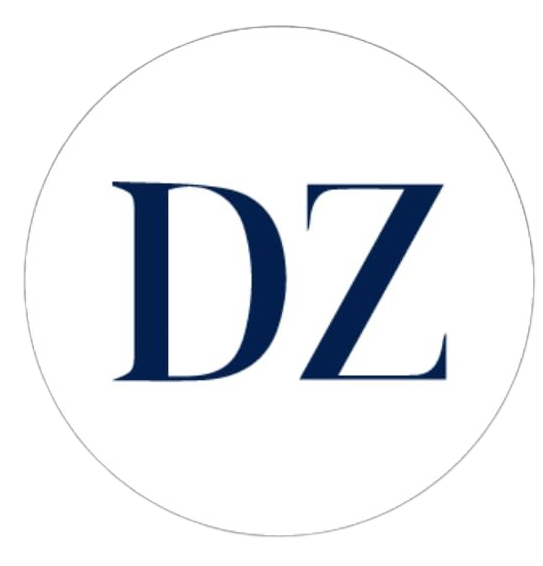 Círculo blanco con las letras azules “DZ”.
