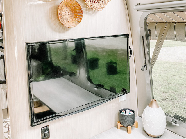 paper towel dispenser - Airstream Forums