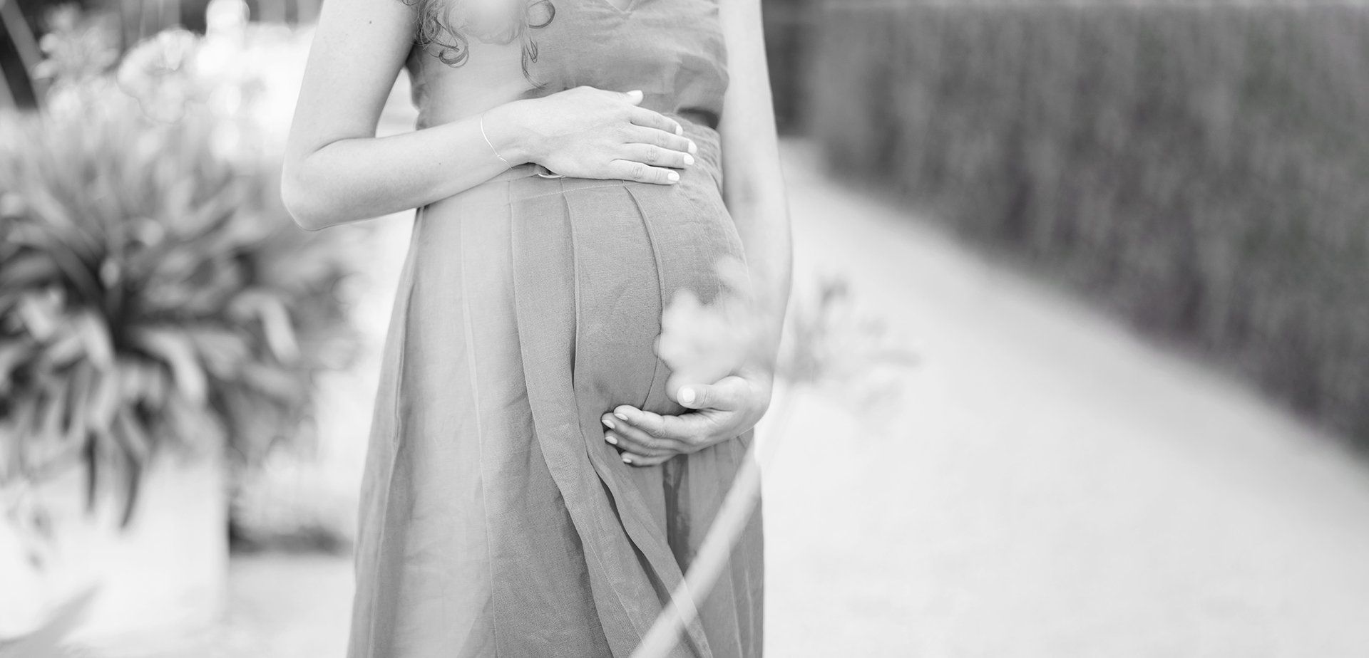 schwangerschaftsshooting-babybauchshooting-schwangerschaftsfotograf-schwangerschaftsfotoshooting-muenchen
