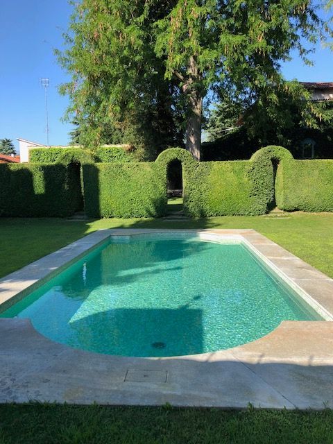 riparatore di piscine