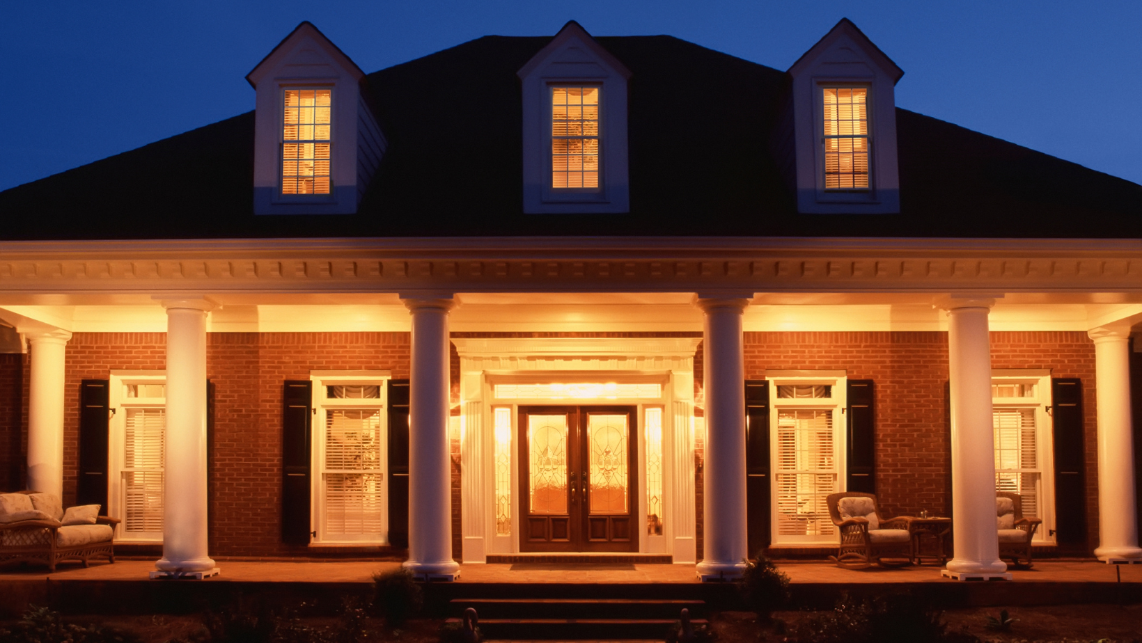 COMMERCIAL ELECTRICIAN