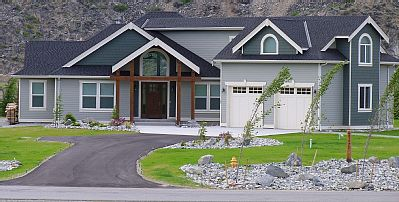 Custom Living Space — Beautiful House Exterior  View of A Houses   in Marysville, WA