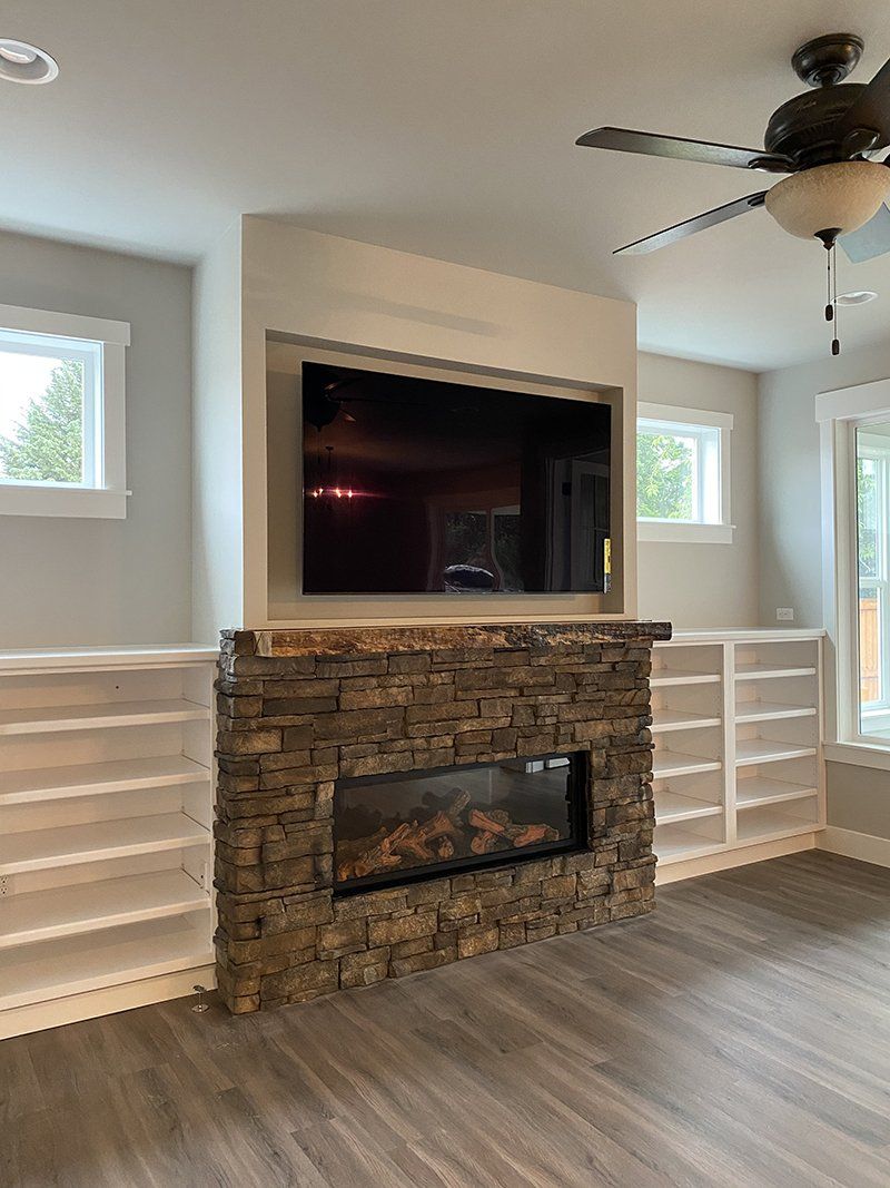 Living Room — Sunny Outside Front View House in Marysville, WA