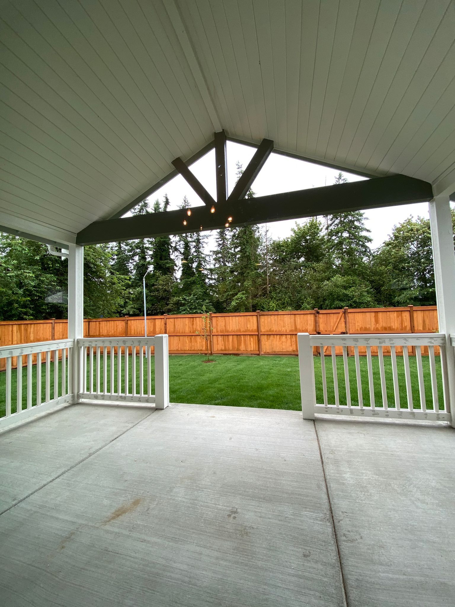 House Unit Construction — Sunny Outside Front View House in Marysville, WA